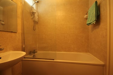 2 bed flat, Lonsdale Court, Jesmond, Newcastle, NE23HF - Image 9